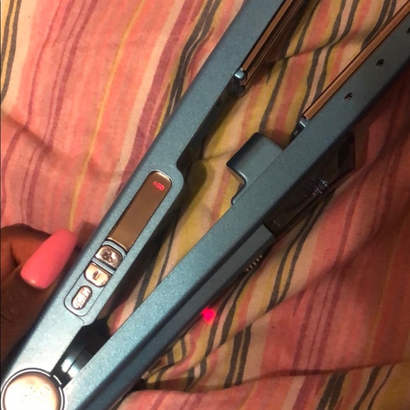 Nano Titanium babyliss pro flat irons